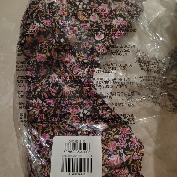 NWT Old Navy Ruffle trimmed tank cami blouse size L - Picture 4 of 5